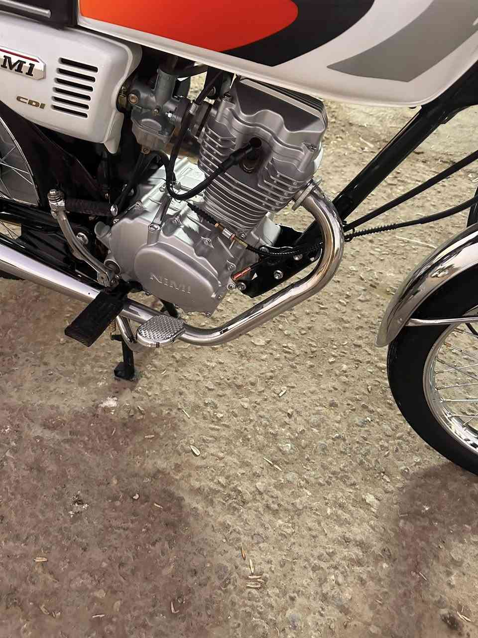 سلام عليكم دراجه لبيع موديل 2025كفاله عامه لسعر 700وبيهه مجال قليل ***********
