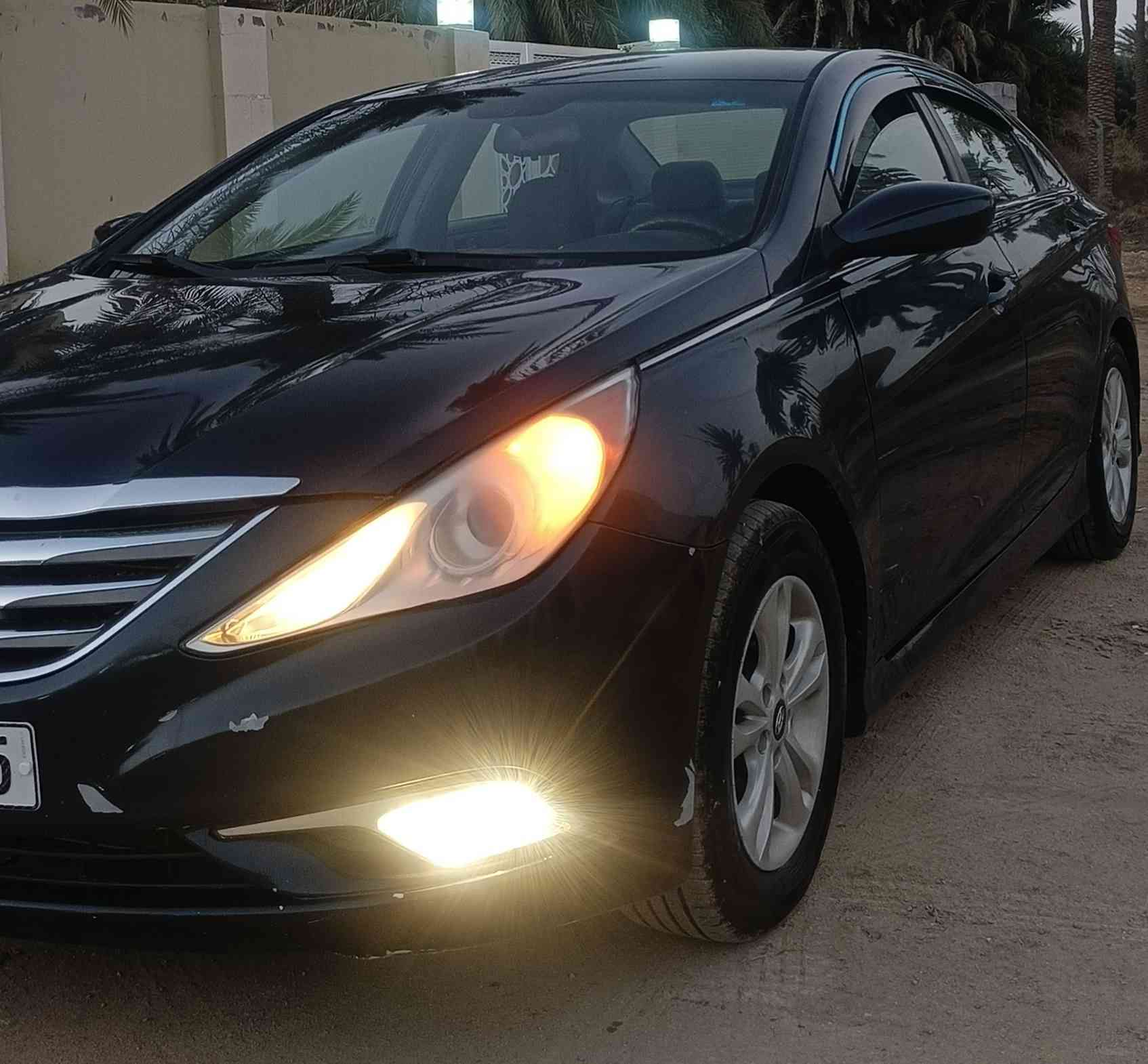 مكلف بل نشر
سلام عليكم
سوناتا 2014
أمريكي
رقم بابل إنكليزي تحويل ثاني يوم
كير مكينه حداديه شرط
محرك 2400 
بيها صبغ حزام  
مكاني ديوانية
سعر 100وبيها مجال 
الرقم ***********
