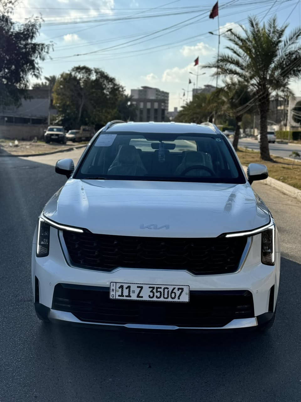 ‏‎سلام عليكم
للبيع 

كيا سورينتو 2025  قماره حديد 
رقم بغداد بسمي
‏ KIA SORENTO 2025

‼️ ضمان 5سنوات او 100الف كيلو متر ‼️--كامرات عدد-2 -داخل 64لون-رادار  🔥
بيها بارد صغير بصندوك 
🚘 خليجي 

🚘 ماشية 13 الف  

🚘 موديل 2025

⚙️ حجم المحرك 6سلندر 3500

⚙️ مرتبط بناقل حركة أوتوماتيك

🔑 مفتاح التشغيل بصمة 

     

🚗 فتح الصندوق كهرباء 

🚗 دفع ثنائي FWD 

‼️ اريل نفكيتر 

📍حساسات أمامية 

📍حساسات خلفية 

💡لايت زينون + LED 

🔦 كشافات 

🔦️ بك لايت LED 

🚘 قبضات أبواب من الألمنيوم

🚘 دخول بصمة ذكي 

🛞 ويل كب 20

🛞 4 دسك

✨️ اشارة في المرايا الجانبية 

✨️ المرايا قابلة للطي كهرباء

🌧 ماسحة خلفية +حساس مطر 

كشاف ضباب 

🎈عدد AIR BAG 2

🚗 ا ABS 

🖥 دشبول شاشة ديجيتال 

🖥 شاشة Apple Car play 

📷 كاميرا دوارة 360

💡الانارة الداخلية LED 

⭕️ مقود جلد حياكة 

🛣 مثبت السرعة Cruise 

🎶 المودات والاوامر الصوتية

🎶 ا Bluetooth / T YPCE  

🔋شاحن هاتف Wireless 

⚡️مخرج منفذ الطاقة 

🔍فحص نظام السيارة 

💺تتسع المقصورة ل 7 ركاب

💺المقاعد مخمل لون أبيض  فول كهرباء

💺حركة المقاعد الامامية كهرباء

👶 مثبت مقعد الطفل ISOFIX

❄️ تبريد شاشة لمس مناخين منفصلين 

❄️ 3 قطع تبريد 

🚘 أوضاع القيادة Drive Mode 

⛷️ نظام مانع الانزلاق 

⛰️ نظام نزول المنحدرات 

🟩 السعر المطلوب  _ ( 315$ )💸

مكانها بغداد سيدية 

لاستفسار الاتصال ع الارقام التالية 📲📲
***********
