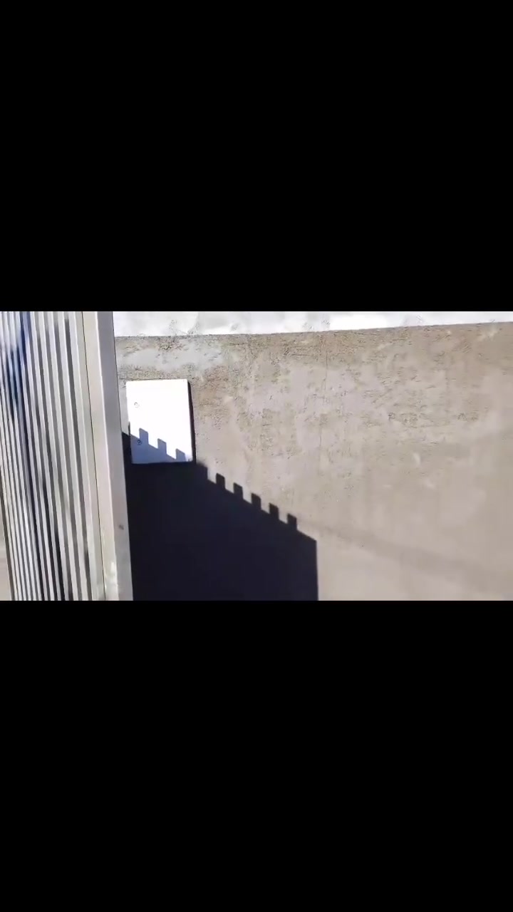 السلام عليكم عندي بيت للبيع مقاطعه 3/10 بيت طابق واحد هيكل رقم العقار 8852مساحه 100 متر سعره 70 بيها مجال*********** واتساب
