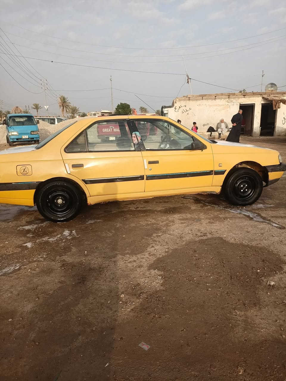 سياره للبيع موديل 2010جاهزه ورقم كربلاء مصفره ربع مامطلوبه عوزه دبلات كدام سعره خاص ستفسار رقم ***********
