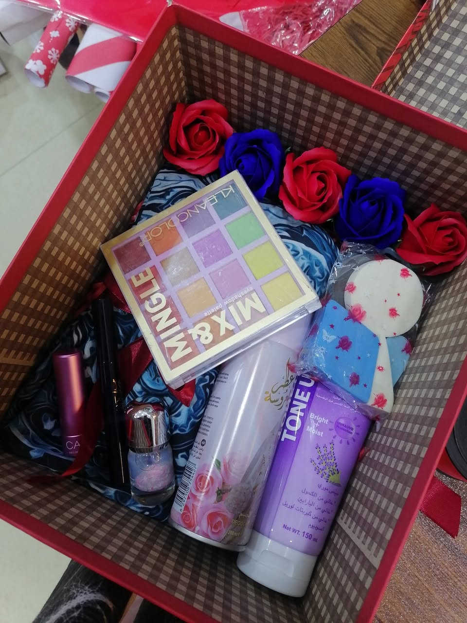 تجهيز طلبيه

هديه من زوج لزجته

بوكس نسائي

يتهنون بيه يارب


**إذا كنت صاحب هذا الإعلان وتريد حذفه لأي سبب، رجاءا أرسل رسالة إلى الدعم الفني**