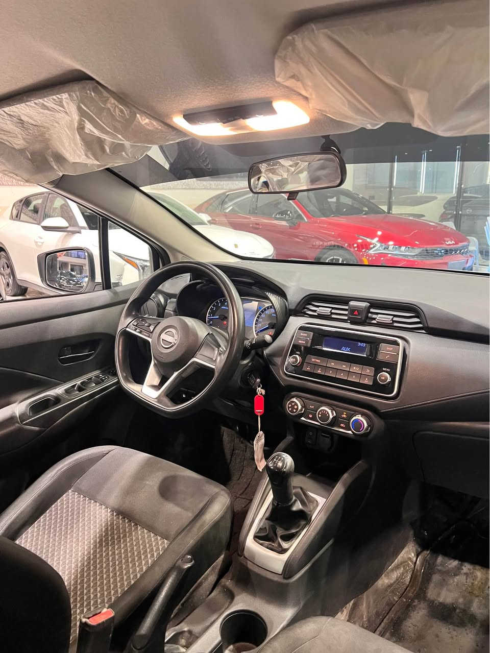 نيسان سةنى مؤديل ٢٠٢٤ بيشى كةبسة بى ايرباك جاملخ و سندوق صبخ سةيارةكة گير عادية خةليجى  
عربى 
بجم كةبس بدون ايرباك جاملخ سندوق سبوخ سةيارة گير عادى خليجى 
***********
*********** أربيل, العراق
