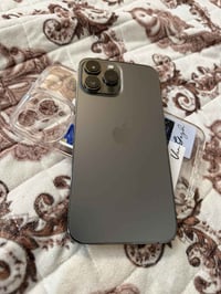 13 برو ماكس 256 بطاريه 80 لون اسود نضيف جهاز وتر الحهاز فقط جهاز وكيبل...