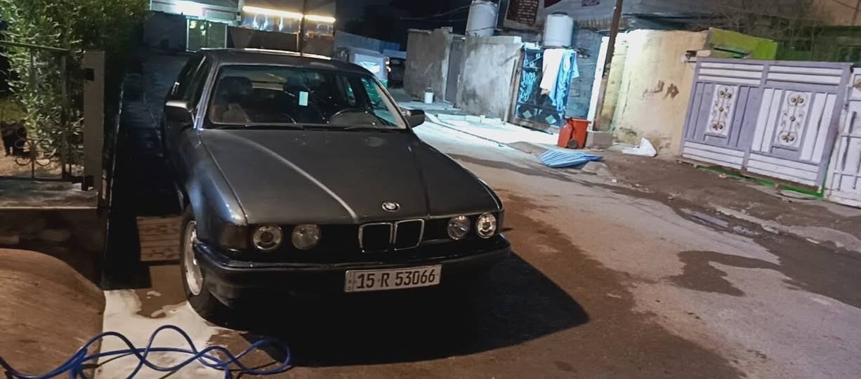 سياره (BMW )بي ام للبيع
ادموديل 1991
اللون رصاصي فيلي
735 مفتوح مو مسكر
السياره نظيفه مثل ما واضح 
كلش وباتريك ونوزلات جدد 
هزه جديده
صار يومين من مسويلهه هزه
وسنويه جديده
السعر 33 وبينه مجال حك الجيه 
موجوده السياره ببغداد
للتواصل عبر الرقم
***********
ومتوفر واتساب
