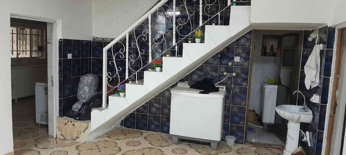 دار للبيع مطلوب المصرف العقاري شرط التحويل
طابو صرف 200 متر 
قادسيه الاولى قرب مدرسه طيبه
ثالث بيت من الشارع العام  مقابيل حديقة 
موقع ممتاز جداً شارع عريض
بناء طابوك كاشي سقف ثانوي
2نوم+هول+استقبال+مطبخ+كراج+حديقه+
صحيات+بيتونه
بناء مرتب

مقدمه 85 مليون قفل قفل مطلوب 65 مليون القسط الشهري 300 الف 
مااجر حاليا 500 الف 
 
للاستفسار مراجعة مكتب المدينه المنوره للعقار حي النصر قرب جامع المدينه المنوره
***********
*********** 
نستقبل جميع عروض بيع وايجار العقارات السكنيه والزراعيه باشراف قانوني
