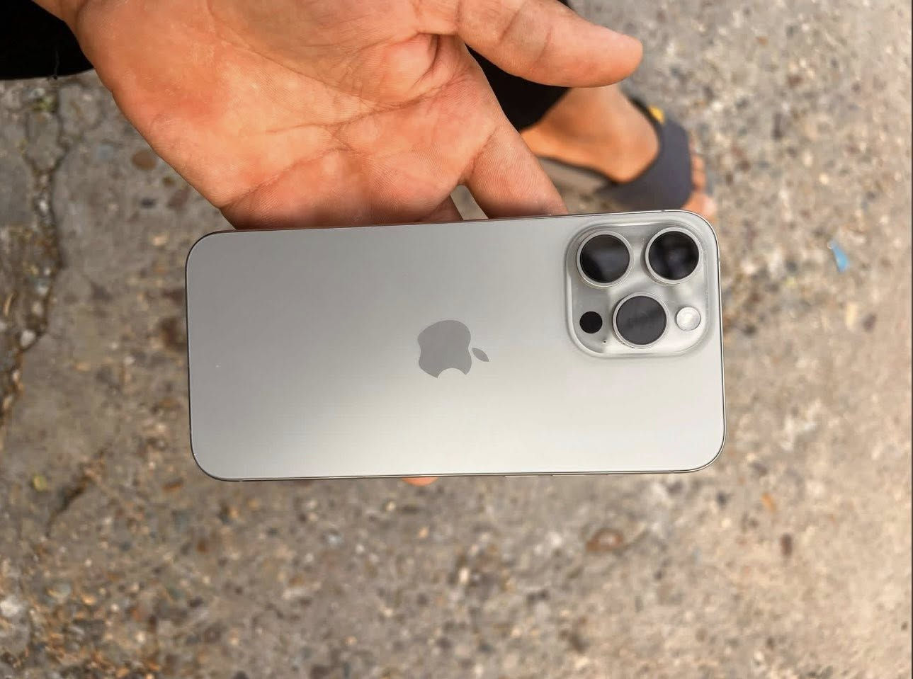 السلام عليكم ١٥بروماكس مفتوح تخطي وكلشي شغال بيه بس مبدل شاشه والاتصال مرات يعلك بيه اني جايبله جهاز (Ikos)ويخابر كلش طبيعي ب٦٥٠قفل قفل _ناصرية مركز (***********)
