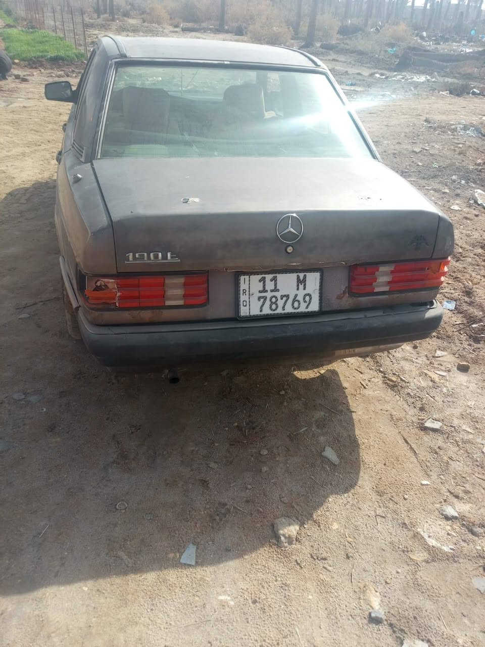 مارسيدس 190 رقم بغداد دولي. بسمي سنويه جديده مكينه ونجي.  سعر 28 المكان ناصريه مركز ***********
