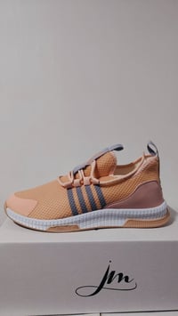 أحذية رجالية متوفره شلعه العدد 320 قطعة  القياس من 35 الى 45  الصناعه ...