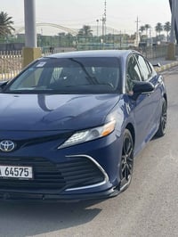 2024TOYOTA CAMRY, XLE Hybrid  قطعتين تبدل باب السايق او الخلفي موضوح ب...