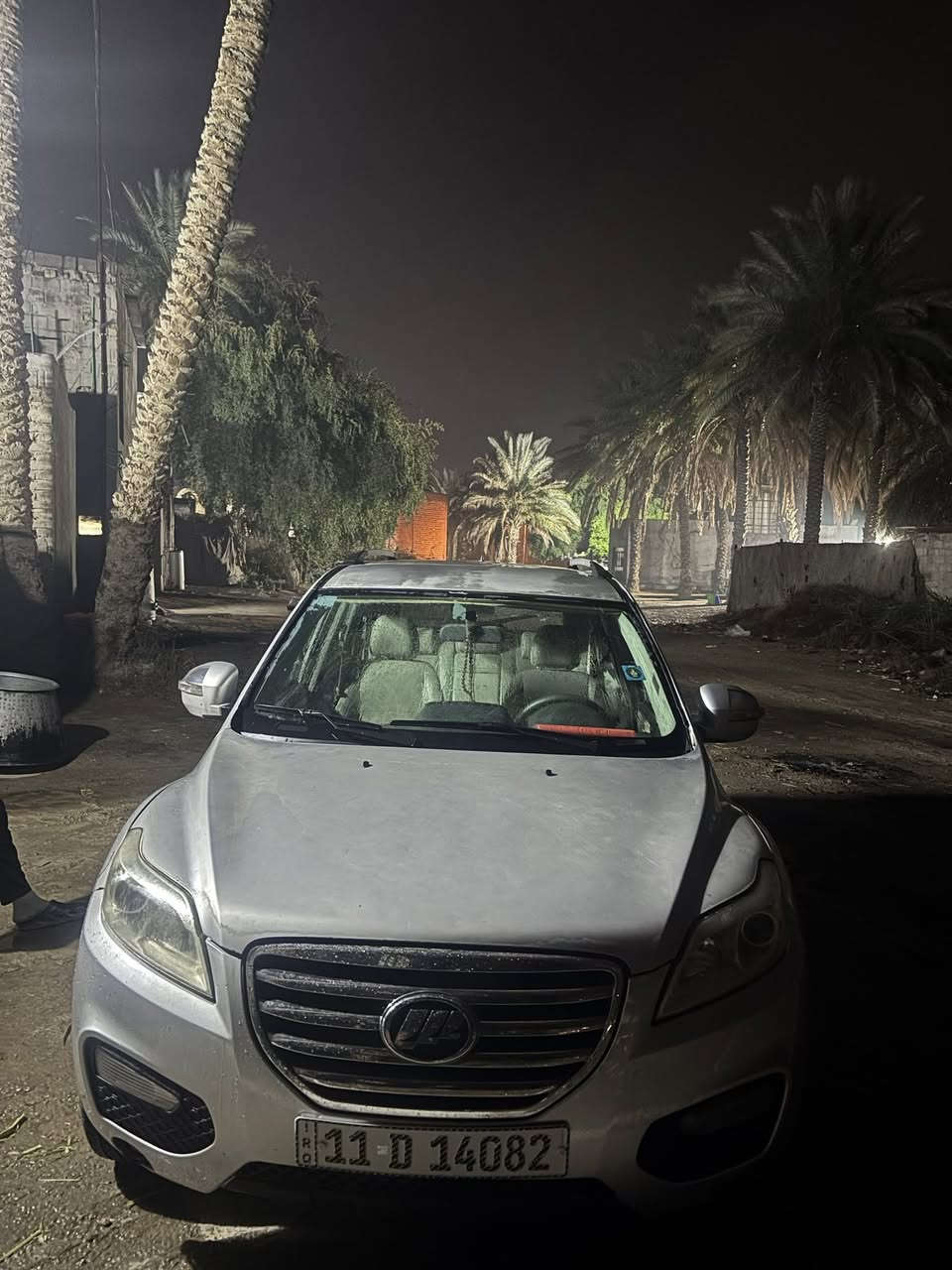 السلام عليكم ليفان x60 موديل ٢٠١٥ لون سلفر جاهزه سياره بيه جراد موضح بل صور بيه صبغ داير الجاملغ الخلفي  سياره بسمي هزه جديده وسنويه جديده ٢٠٣١ سياره حلوه دواخل نضيفه تخم تاير جديد حداديه جديده مكان السياره كربلاء طوريج سعر 58 وبيه مجال كلش قليل 

***********
