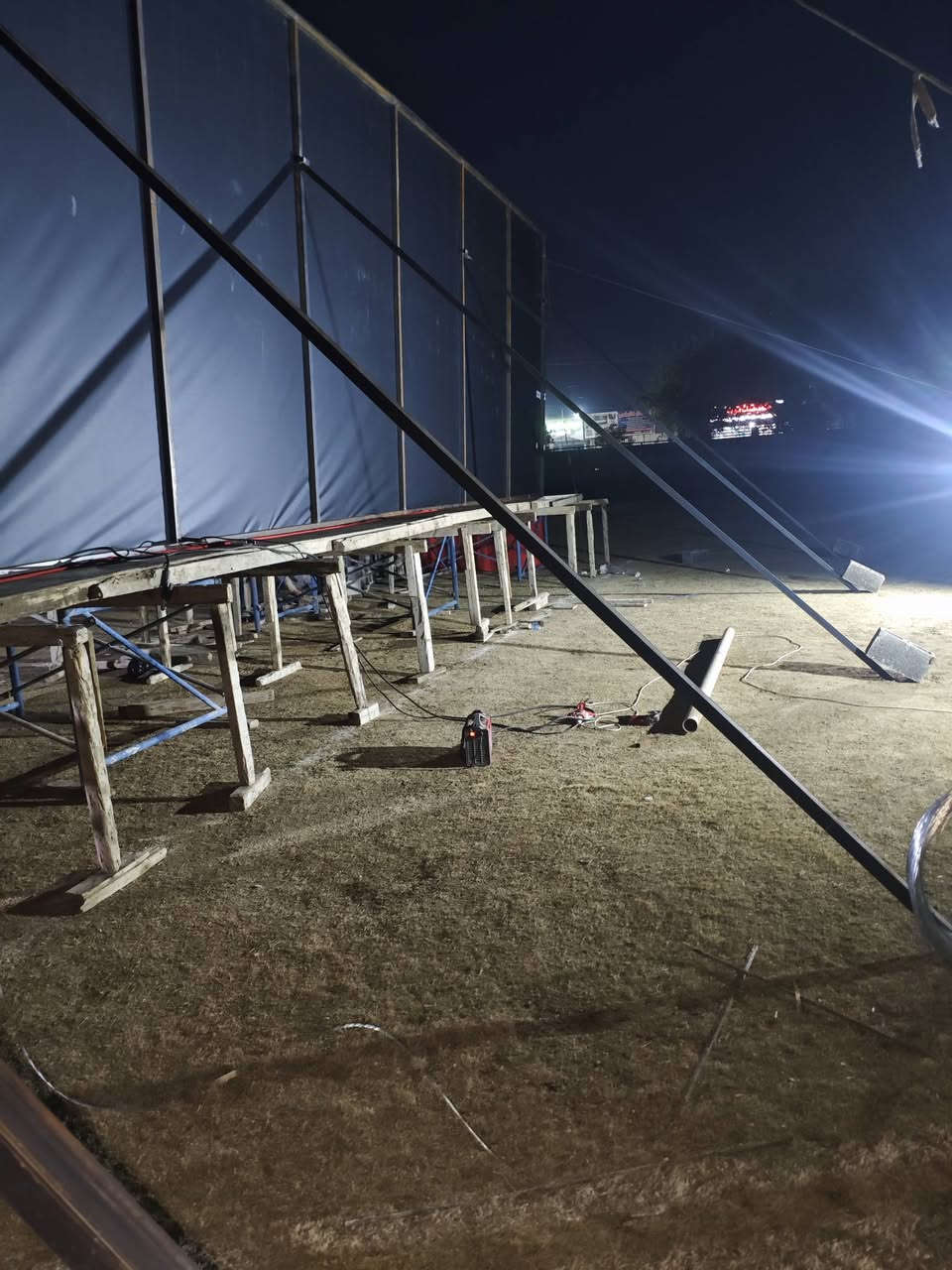 حداد متنقل ..... *********** وين مكان اجيك حتى خارج طوز
