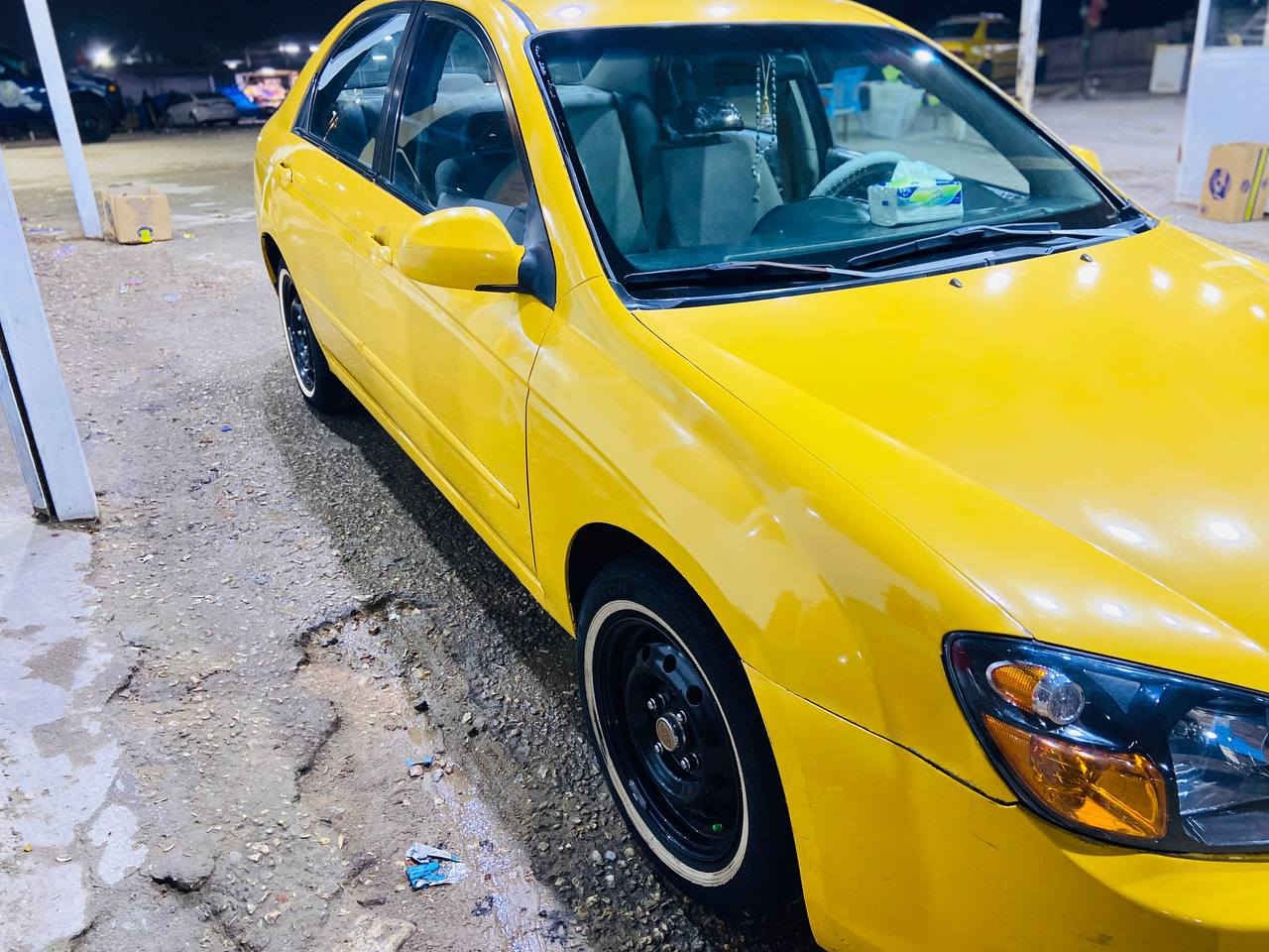 سبكتره جاهزه للخير متصرف ربع دينار عليه جاهزه من داخل وخارج تبريد حداديه مكينه كلشي مكفول جاهز جديد موديل 8
رقم بغداد مشروع وطني سنويه ل 29 كلشي مصفر 
سعر 84 وبيه مجال 
***********
