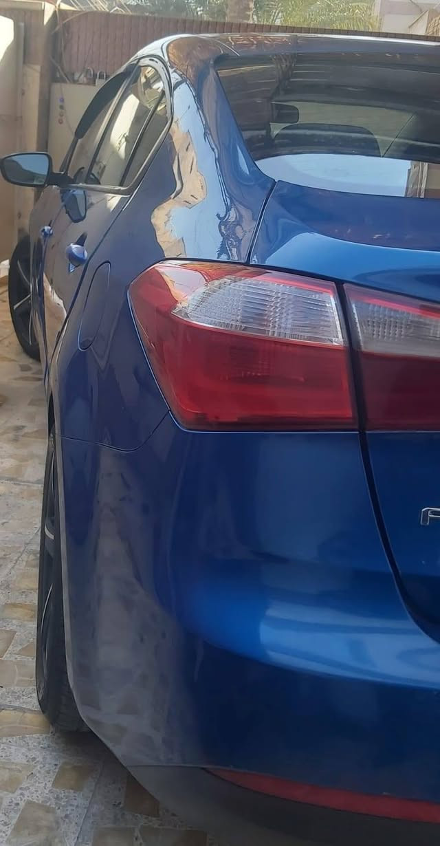 السلام عليكم
سيارة فورتي 2014 وارد امريكي 
رقم بغداد حادث جانبي بدون دواخل ومبدل باب 
السنوية ساقطة سنتين تقريبا
محرك كير حدادية سليم جدا وشغال عال العال 
داخلها نظيف ومظهرها مقبول جدا عكس الصور 
السعر 95 ورقة وبيها مجال 
التواصل على الهاتف فقط 
***********
