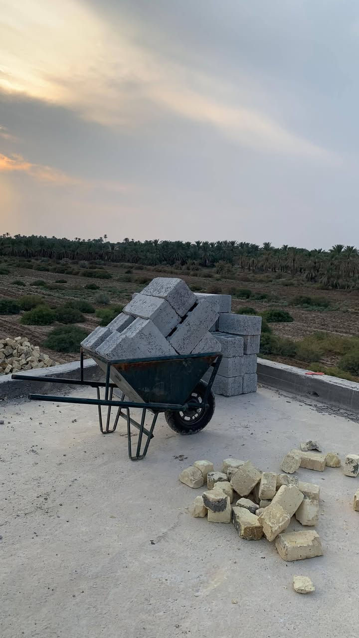 سلام عليكم ونش لبيع سماوي جديد شرط ***********
