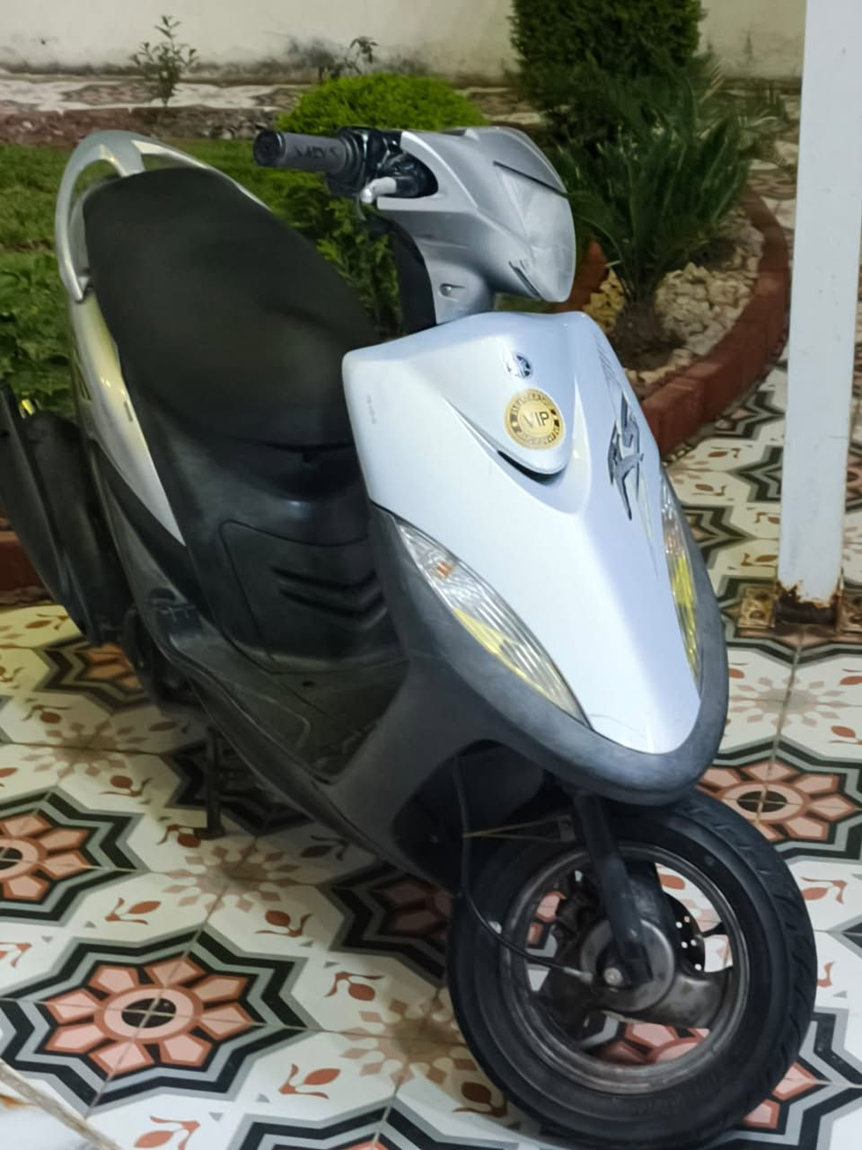 السلام عليكم دراجه ماكس عدله رمبه مامفتوحه 49 بلادي مكاني حله شارع 80 السعر خاص او اتصال عل الرقم ***********
