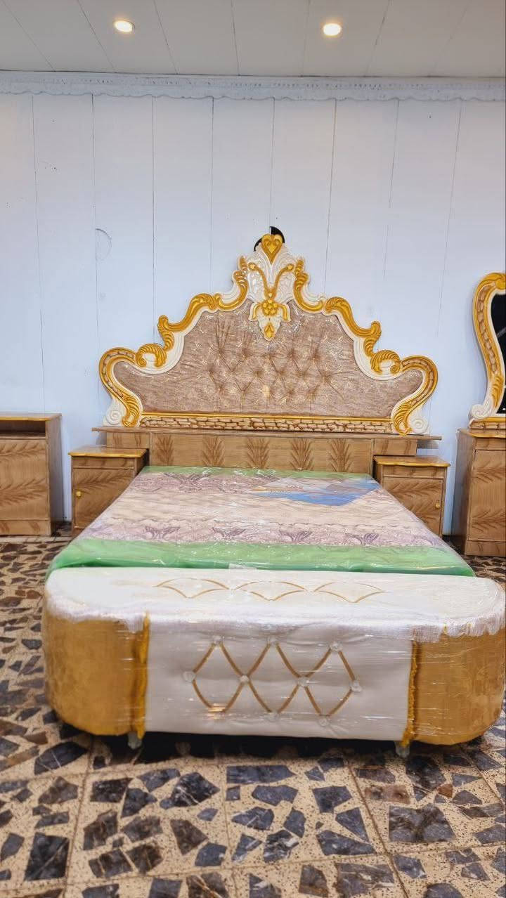 غرف نجاره عراقيه 💯💯

تتكون من ١٠ قطع 

عرض الكنتور 3 و20سم

ارتفاع الكنتور 2 و20سم

السرير بلوك ٦ ارجل

طول السرير 200 سم 

عرض السرير 160 سم 

الضهر شد براغي

الزاويه بارتفاع الكنتور


**إذا كنت صاحب هذا الإعلان وتريد حذفه لأي سبب، رجاءا أرسل رسالة إلى الدعم الفني**