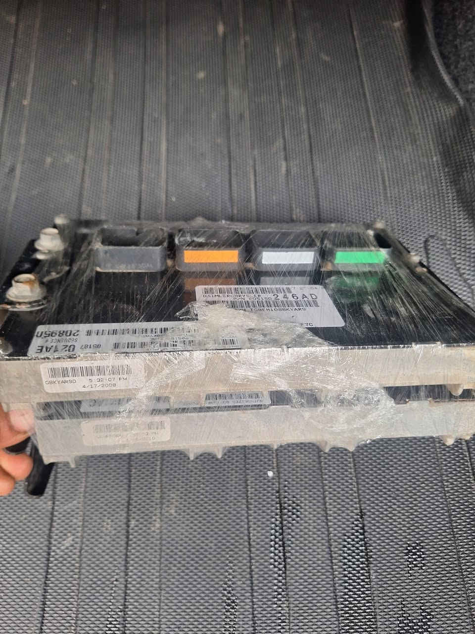 عقول مال كصه موديل 10  مع قاعده فيوازات ليبل ابيض زيرو عنواني واسط ***********
