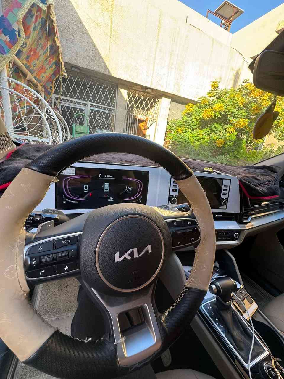 بورتج 2025 خليجي سياره ماشيه 5000 سياره جدا نضيفه بيه رصعه بسيطه بل باب مثل ما موضح بصوره  سياره بعدهي بحالة الوكال مواصفات نص فول 
4ويل سياره بغداد البلديات الاستفسار واتسب ***********
