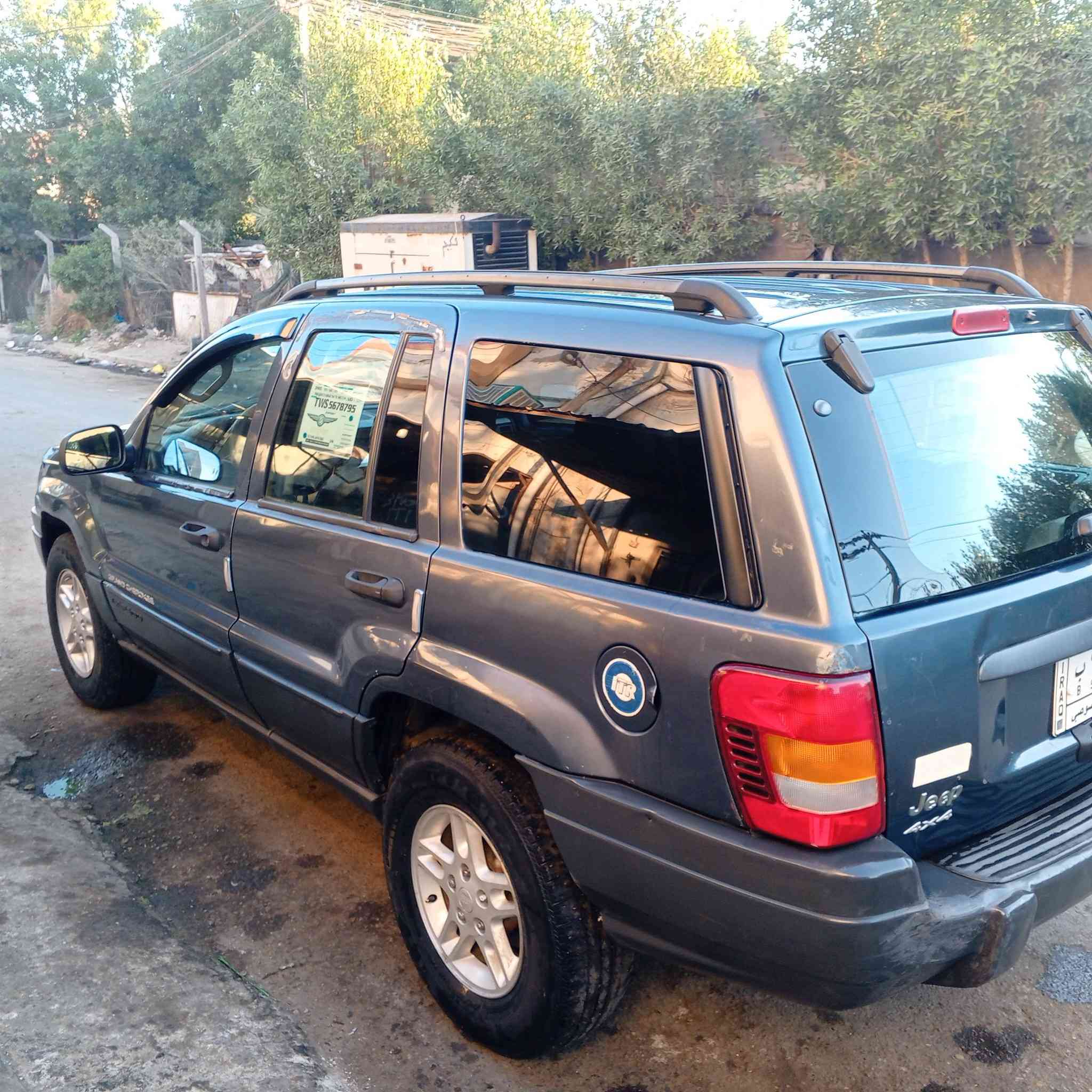 سلام عليكم..جيب شيروكي موديل 2004 رقم بغداد شرط التحويل ثاني يوم مكينه 6 سلندر مال حاويه دفع رباعي صبغ بلادي كهربائيات كله شغاله غرفته بلاديه سياره مال بيت السعر 70 وبيه مجال قليل عنوان بغداد العامريه ***********
