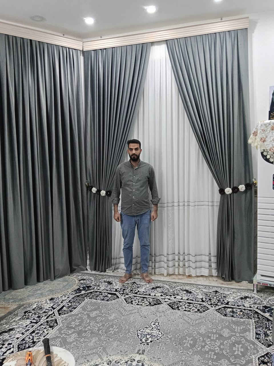 عرض تفليش الأسعار 
 اقره المشور 
شباك عرض مترين سعر 80 الف 
شباك عرض مترين ونص سعر 100 الف 
شباك عرض 3 متر سعر 125 الف 
يشمل اقماش مخمل تركي مكبس + تور مكبس +سكه+ اكسسوارات 
يوجد توصيل كل العراق 
يوجد اخذ قياسات + شد داخل الرفاعي 
الحجز ***********

عنوان ذي قار فضاء الرفاعي سوق المسقوف قيصريه الحاج طارق سوق الخياطين
