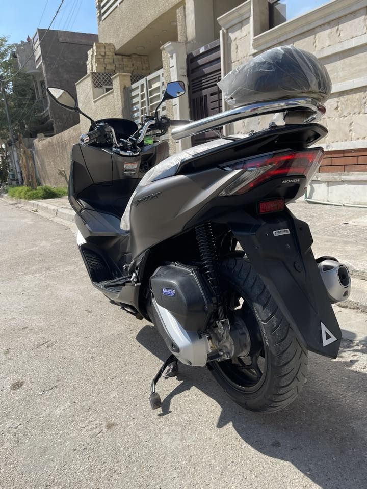 سلام عليكم PCXجيل الرابع يياني حقيقي الدراجه حلوه ونضيفه وكاله مكاني بغداد ***********
