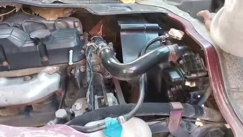 السلام عليكم كيه بريجو مديل٩٦سياره مكفوله مكينه وكير شواصي اكسن سياره كلهه جديد مكاني نجف ***********سياره بيهه ٣عكل اصليات
