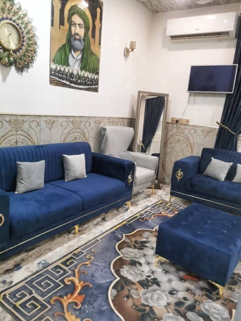 بسعر رخيص
الى الراغبين بشراء،منازل لخدمه الزوار،او الزيارات 
هذا البيت يفيدكم بموقع قريب من االشارع ومميز ومنطقه هادئه جدا مع جيران زينين كلش
التفاصيل:
♦★بيت ١٠٠م واجهه 6  نزال17 يباع مع الاثاث او بدونه
 ☆طابو زراعي سند ٢٥ 
‘يحتوي على مدخلين مدخل للاستقبال ومدخل للمطبخ
* الاستقبال مساحته4×5
●
- وصاله 
- ومطبخ 
- وغرفة نوم كبير3×6 
- وصحيات داخليه وخارجيه 
♦- بناء كونكريت مسلح الابواب خشب تزكام والارضيه بورسلين اسباني
بناء جناي مو سوگي باني ع ايدي ومامبيوع لاي شخص 
📍* يبعد عن  الشارع العام مال مدينه الزائرين 150متر فقط 
انتبه الشارع العام مو شارع الفرعي عن الشارع العام150متر
📍(طريق الحلة سيد سماعيل ) 
*♦عمود 143 
 تحويل مباشر من المالك
♦*كربلاء قرب مدينة زائرين يبعد عن الامام الحسين5دق بسياره  يصلح للسكن او حسينيه للزائرين
📌 السعر 55وبي مجال♦
[[وتساب***********]]
______________________
[[اتصل. ***********]]
