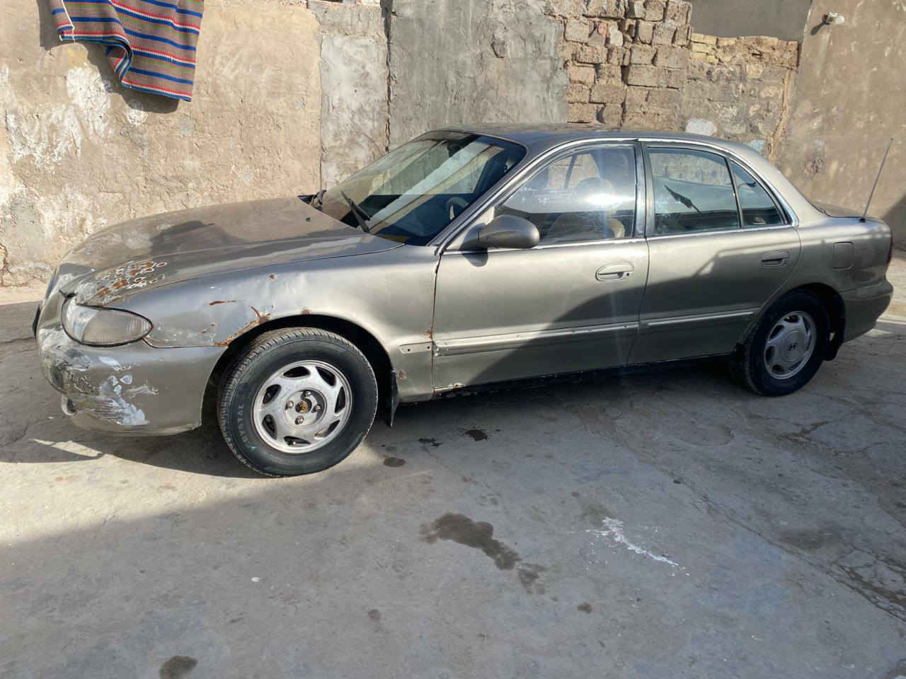 سونات 2000  محرك سوناته تو  باتري جديد تخم تاير  سياره نضيفه  كير عادي تحويل مكاني محموديه   رقم الهاتف ***********سعرها 30وبيها مجال
