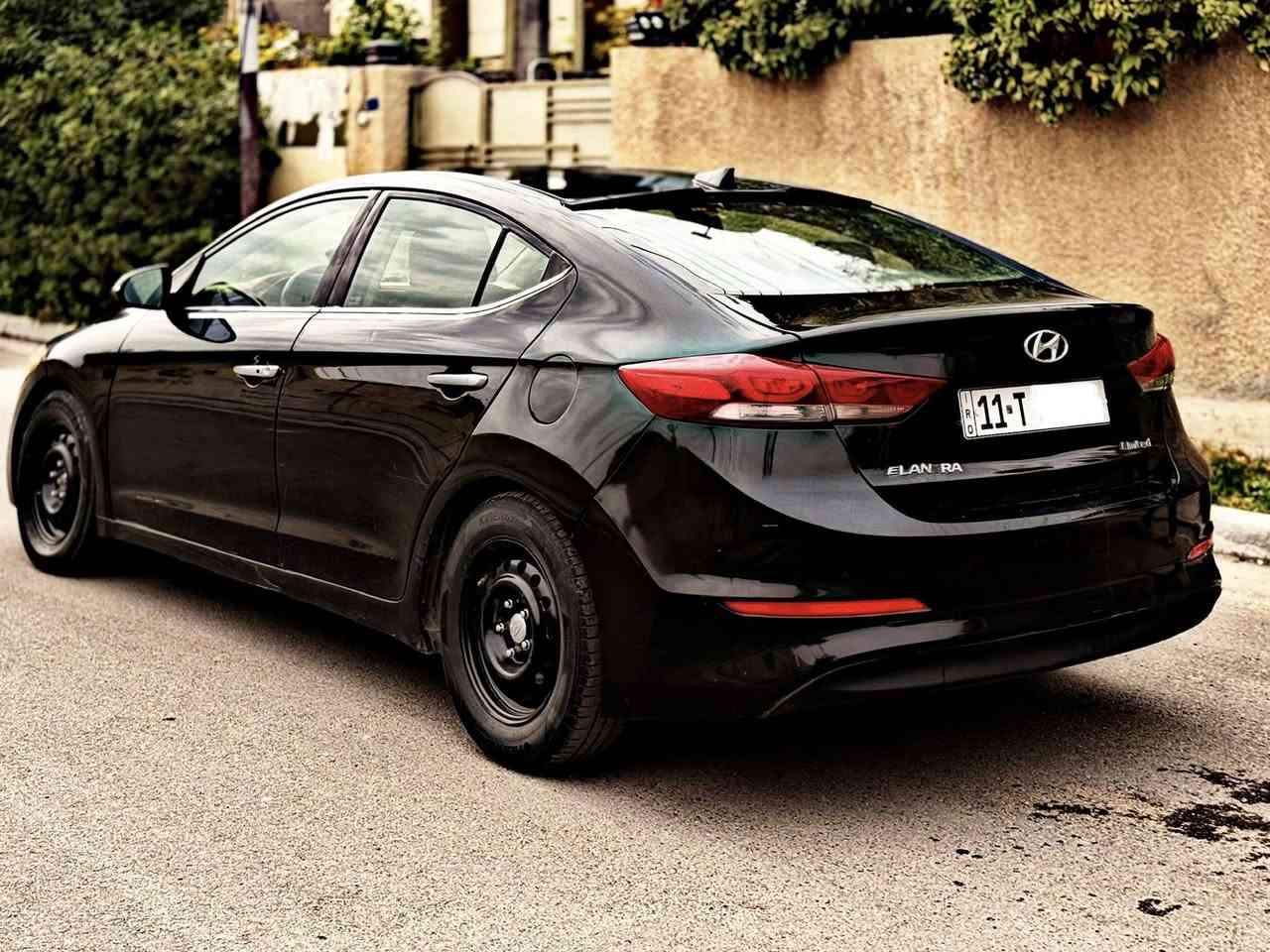 السلام عليكم
0790 222 9182
النترا وارد امريكي فول مواصفات لمتد
رقم بغداد هزه وسنويه جديد بأسمي
ماشية 113 الف حقيقي
حادث خلفي صندوق فقط بدون ايرباك
بالعراق نضرب جاملغ خلفي ايسر معدل مصبوغ
 محرك دوش 2000 مكفول من الفتح والتصليح هو والكير
مواصفات السيارات
رادار جانبي + رادار خلفي
فتحة
اشاير مري
بصمه تشغيل وبصمة بيبان
شاشه كبيرة
تدفئة مقود + كشنات امامي + خلفي
كشنات كهرباء + كشنات ذاكرة خزن
منضومة زنون كاملة 
مود درايف رياضي واقتصادي وعادي
تبريد مناخين منعزل
السعر 115 وبيها مجال ان شاءالله
عنواني بغداد / حي الاعلام
