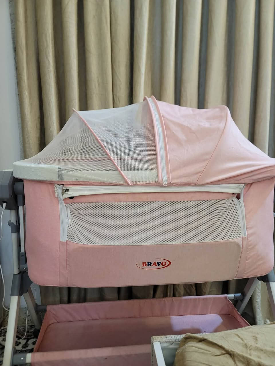 سرير اطفال هزاز عالكهرب للبيع مستعمل فترة قليله العنوان موصل جانب الايسر كراج شمال
رقم الهاتف *********** واتساب
