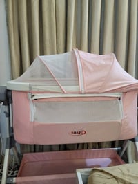 سرير أطفال • هزاز عالكهرب • موصل جانب الايسر