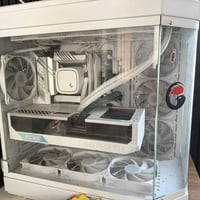 Pc للبيع سعر 2600   مليونين 600 الف   العنوان بغداد الصليخ   رقم الهات...