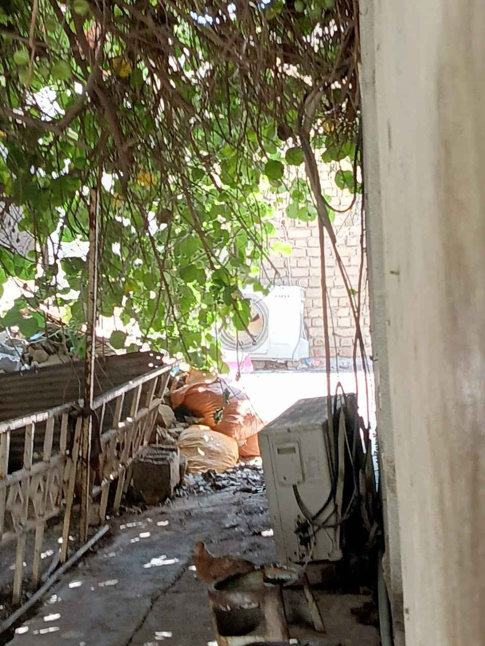 دار اللبيع مساحة ،467طابوصرف العزه القديمه شارع الفوج بناء قديم استفاره ***********
