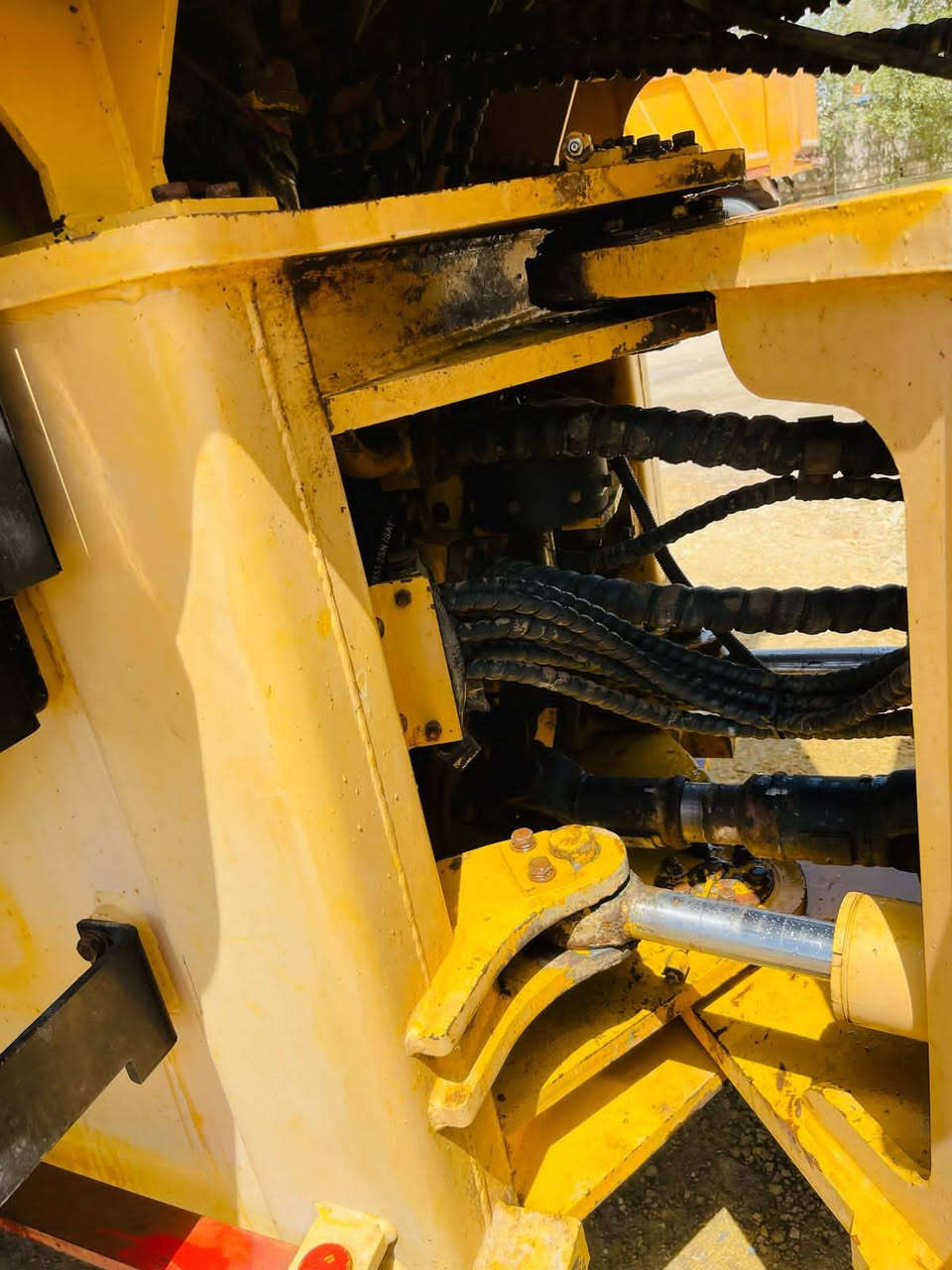 السلام عليكم
شفل صيني حجم ٤٨ گير كهربائي شاده صارله سنه مكينه كذلك جاهز للعمل بدون اي نواقص

رقم ذي قار موديل 2016
السعر 275$ وبيه مجال بسيط 
للبيع او مراوس بمكينه حجم 53

للاستفسار الاتصال على ***********
