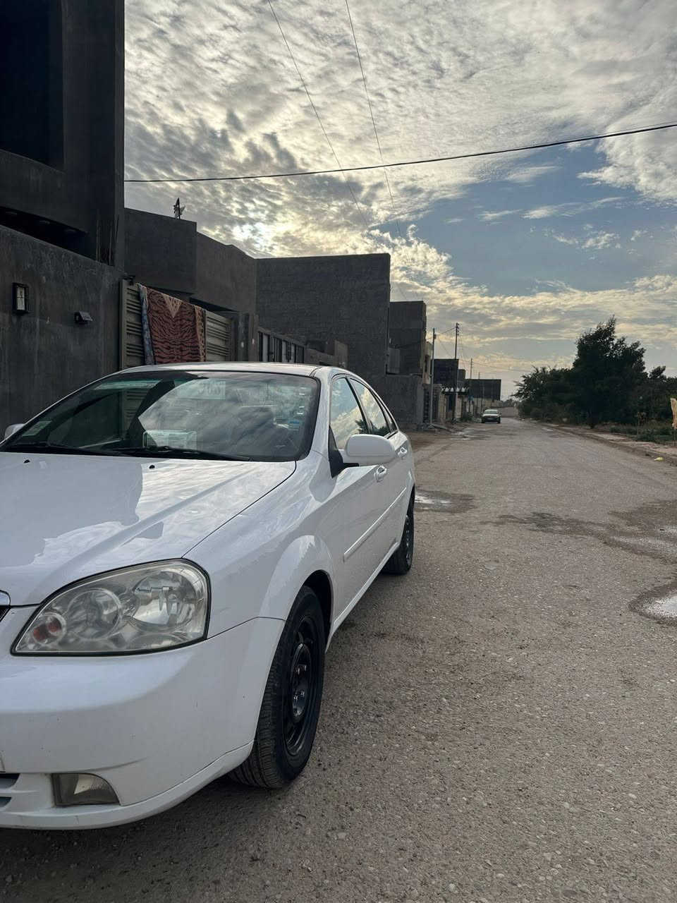 السلام عليكم اوبترا م14للبيع السيارة مال بيت مامتعوبه رقم اربيل السعر 92وبيها مجال العنوان بغداد رقم الهاتف ***********
