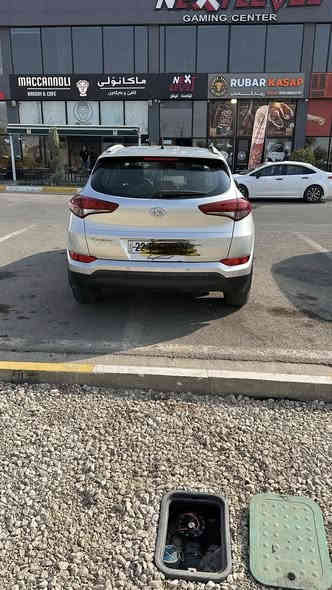 سلام وعليكم اخون توكسان خليجي بدون حادث بدون صبغ بيهه شخوط بيهه كم صبع تكحيل بس بدون حادث ماشيه 136 الف كيلو موديل 2018 لون سلفر السياره حلوه مابيهه اي عيوب فقط بيع وفقط نقد مااراوس سعرهه 183 وبيهه مجال اي ستفسار اتصل ***********
