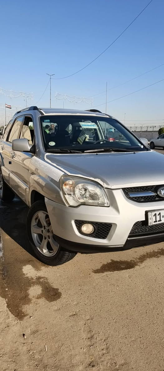 السلام عليكم البيع كيا سبورتج موديل ٢٠١٠ سياره جديده بمعنى الكلمه جديده ❤‍🔥 سياره عل أيدي من ٢٠١٢ ولي هسه سياره كارتون فوووووول موصفات مال الدوليه العراقيه جلد أصلي TLX فوووول
مكفوله كفالة عامه لا صبغ ولا شخوط ولا تبديل ولا رصعات  ولا تكحيل ولا تبديل فقط رصعتين صغار بارد سياره نضافه ٩٩ ٪ بسمي ارقام جدد هزه جديده سنويه ٢٩ 
كتلوكات سويج ثاني موصفات 
جلد أصلي 
فتحه 
جي بي إس 
مري شفط 
باب كهربه 
محركه ٢٠٠٠ دوش 
ويل ١٧ كروم 
شاشه اصليه
تحكم ستيرن شهتين 
أربع دسكات 
تبريد بيانو 
كير مكينه كفالة مكاني بغداد جديده رقمي *********** ابو علي
