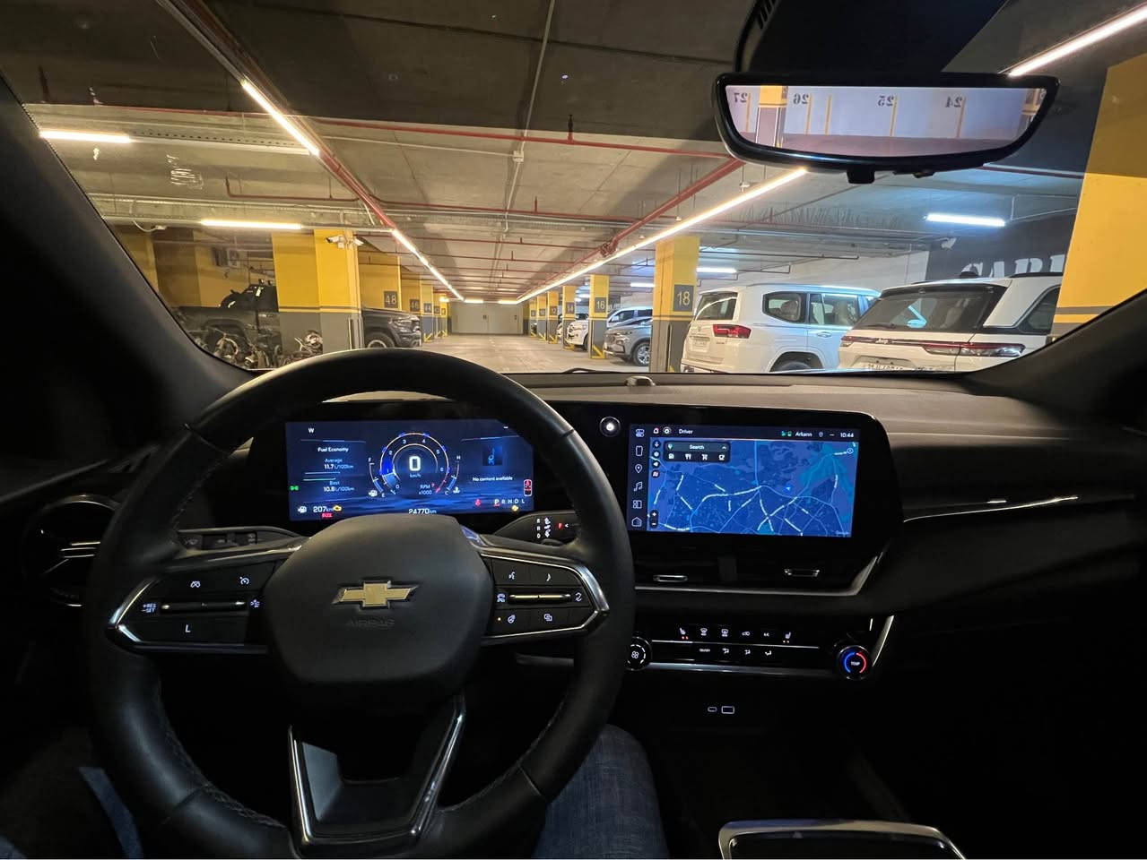 Chevrolet equinex 
مۆدێل 2025 
فوول مواسفات 
مەکینە چوار بستۆنی تۆربۆ 
تەنها 15 ڕۆشتووە وەک سفر ماوەتەوە
تەنها یەک پارچەی بۆیاخە بێ ناوگرتن پشت و پێش کەپس سێتی ڕادێتەر بیلادی بێ سارد و شوخت 
دەعمیەکانیشی بەشەرت بۆیاخی نیە 
مواسفات:
ڕادار حساس،شاشە ئەلکترۆنی شاشە گەورە
کامێرا 360,ئاوێنە کامێرا،سوکان هیتەر،ئەوتۆ ستۆپ
ئەوتۆ هۆڵد،کوشن کارەبا حساس،لایت لید و ئۆتۆ
گێڕ لە سوکان،زۆر مواسفاتی تر 
ژمارە کاتی 
٣ مانگی تیا ماوە بۆ ڕەقەم 
گێڕ و مەکینەو کارەبای و هەموو گیانی بەشەرت  
سعر : 195$ معامەلە 
***********
***********
سلێمانی السليمانية, العراق
