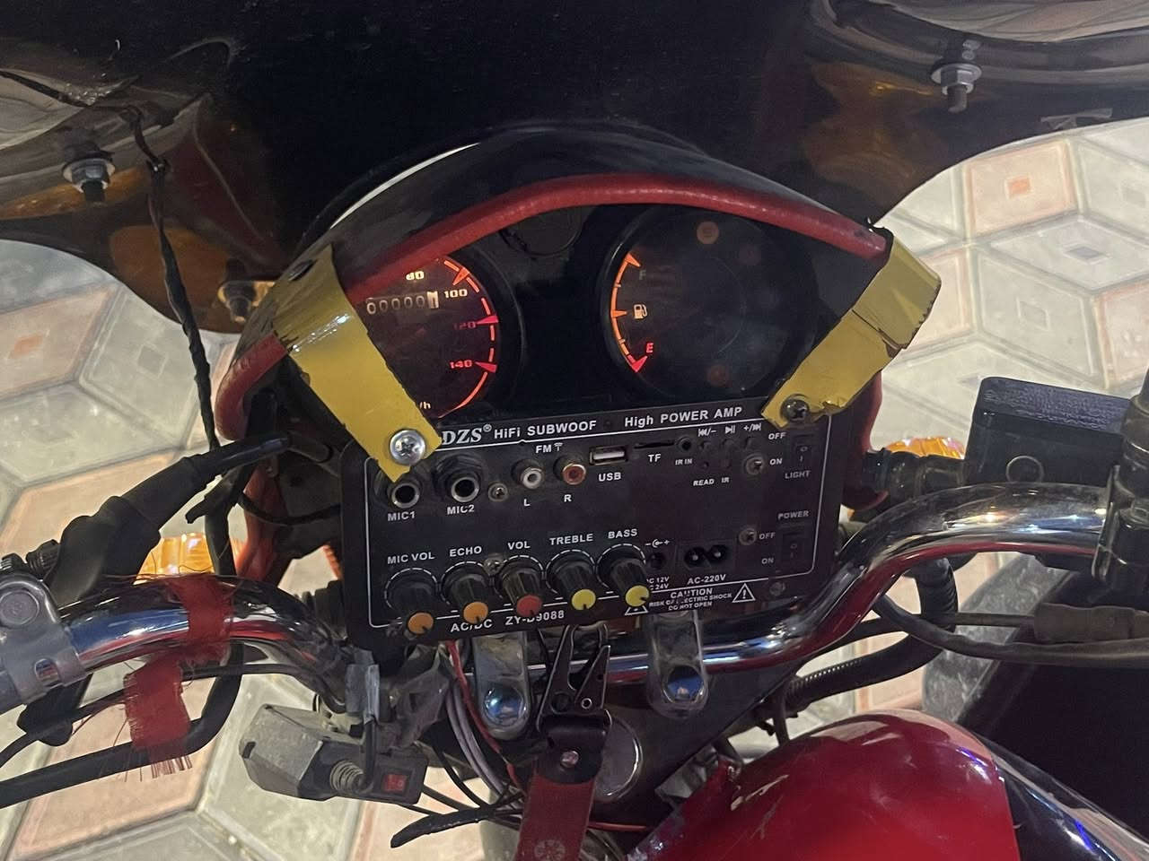 بوكسر 2020مابيها اي نقص لاتنقيص ولاتبخير بدون اوراق تاخذها من باب بيتي وصور جنسيتي مكفوله سرقه وعشائر هيه وصندوك ودمام  ب800  الف بدون صندوك وشمعه ب700الف  مكاني حي العامل بغداد


**إذا كنت صاحب هذا الإعلان وتريد حذفه لأي سبب، رجاءا أرسل رسالة إلى الدعم الفني**