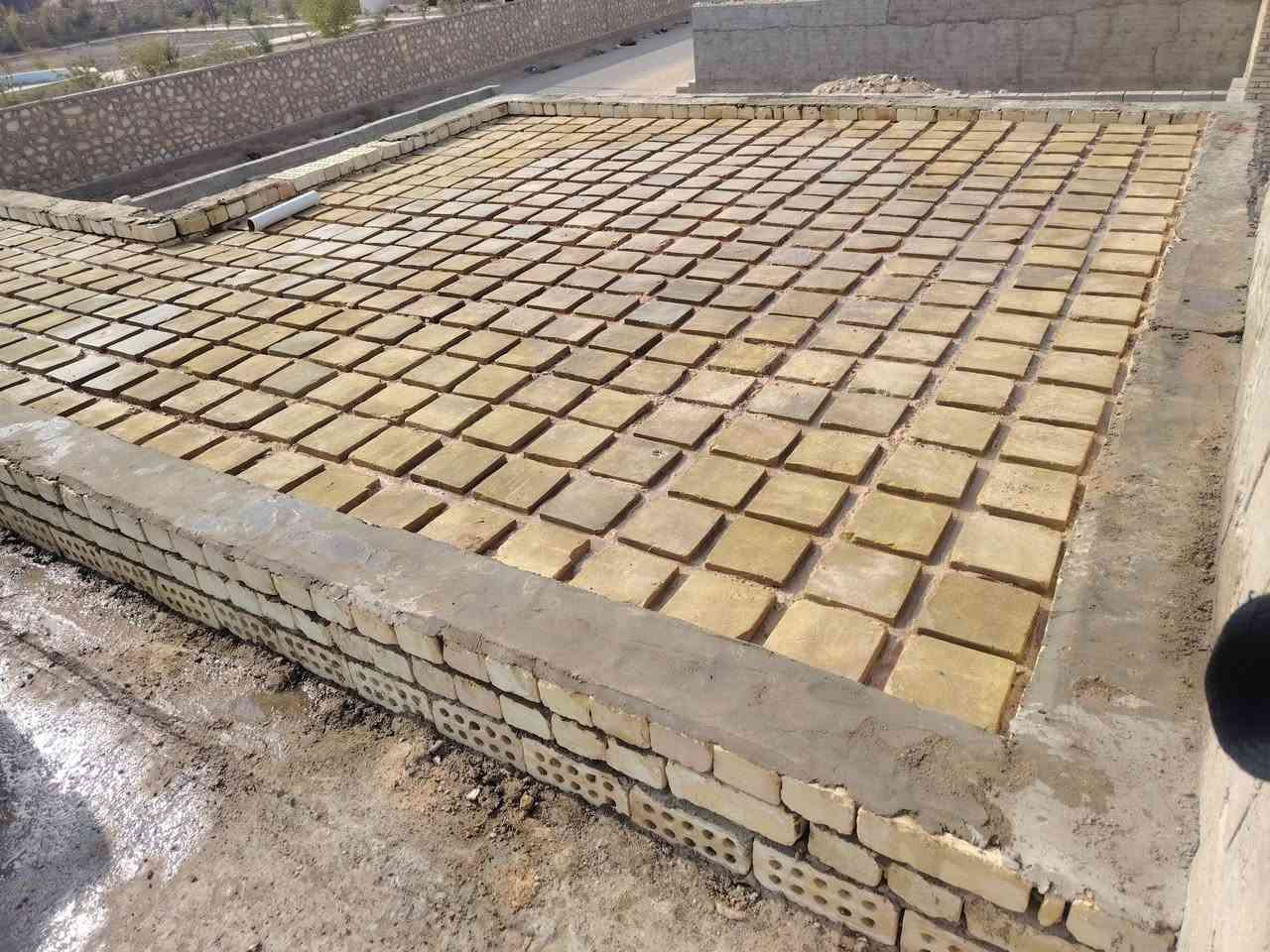 السلام عليكم خلفه بناءََ... لبخ...عكاده حلين متفرغ اي واحد يحتاج اني خادم ***********..هاذ اتصال  *********** هاذ وتساب
