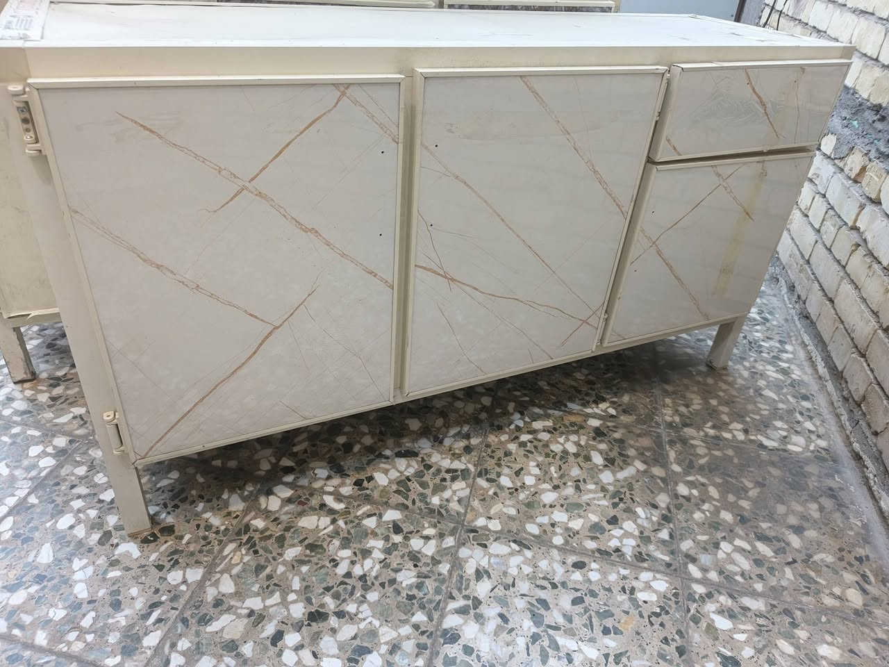 اغراض للبيع نضيفات
مراوح بل كارتون باكستاني اصلي
سعر القطعه 30
عنوان تراث البياع


**إذا كنت صاحب هذا الإعلان وتريد حذفه لأي سبب، رجاءا أرسل رسالة إلى الدعم الفني**