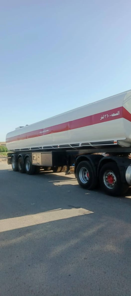 سلام عليكم 

فالفوووو موديل 2002 حجمه 460 كير عادي 3/3 سنوية بعد 6 اشهر طوناج ساقط جي بي س  تصريح كامل تانكي محمول دنكيرة 14 حمولته مكيل 36 سنكل بلادي سياره تخم تاير جاهزة لشغل الاستفسار ع الرقم ***********
