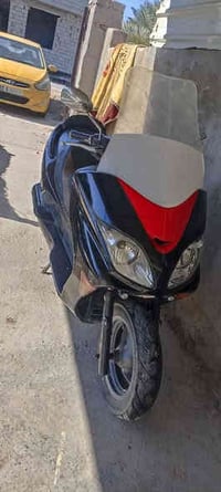 فورزه 08جاهزه من كلشي تخم تاير وكلجات محرك ما مفتوح عميه كهربائيات كله...