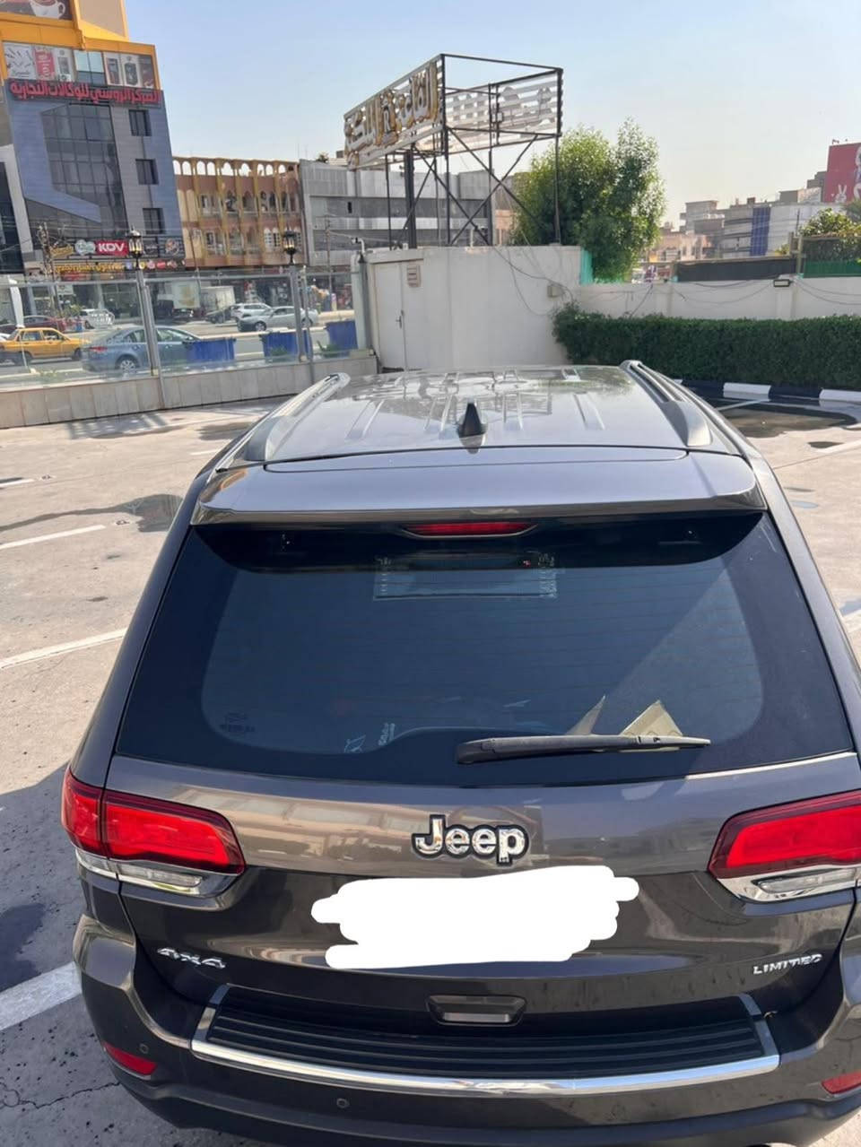 للبيع جيب موديل 2021 لمتد

🚙 جيب كراند شيروكي لمتد – فول مواصفات
• الموديل: 2021
• الوارد: أمريكي
• اللون: رصاصي / رمادي
• المحرك: V6 – 3.6L
• القير: أوتوماتيك
• دبل (4×4)
• الرقم متحول على الشكل الجديد
🛑 الضرر: جاملغ + شوية بنيد
🔧 الكفالة:
• كفالة شاصي
• كفالة مكينة
• كفالة كير
• ايرباك بي ضرر
📊 عداد المسافة:
• 57 ألف (ماشية)
⭐ المواصفات:
• نقطة عمياء
• فرش مقاعد جلد
• ذاكرة حفظ وضعيات الجلوس
• المقاعد الأمامية تدفئة
• تدفئة ستيرن
• ويل قياس 20 إنج
• سقف سلايد
• شاشة كبيرة 8.4 إنج
• نظام ملاحة (GPS)
• مصابيح أمامية زينون
• LED لايد
• كشافات ضباب بروجكتر
• تشغيل عن بعد
• صندوق خلفي كهرباء
• حساسات خلفية
• كاميرا خلفية
• مرايا جانبية كهرباء مع خاصية التعتيم
• بلوتوث
• مثبت سرعة
• رادار أمامي
• نظام تشغيل وإطفاء أوتماتيكي للمحرك (Auto Start)
• نظام بريك أوتماتيكي (Auto Brake)
💰 السعر:
265$
➡️ ٢ شَدّة و ٦٥ ورقة
📍 المكان: بغداد
📞 الهاتف / واتساب:
***********
