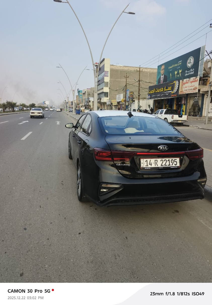 كيا سيراتو للبيع نظيفة مكفولة رقم بصرة باسمي رقم الجديد محرك ١٦٠٠ سيارة مكفولة ١٤٠ وبيها مجال 
للتواصل ***********
