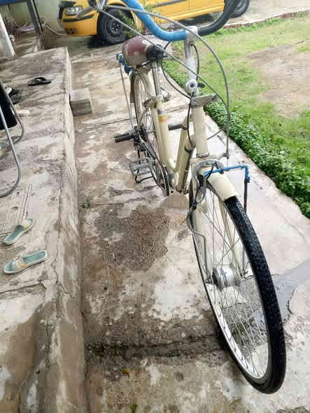 بايسكل ياباني حجم 26 كير شغال حساس بايسكل جديد تيارات جداد متواجد عال فيس يجيني خاص   
   الشراي السعر95او بي مجال
