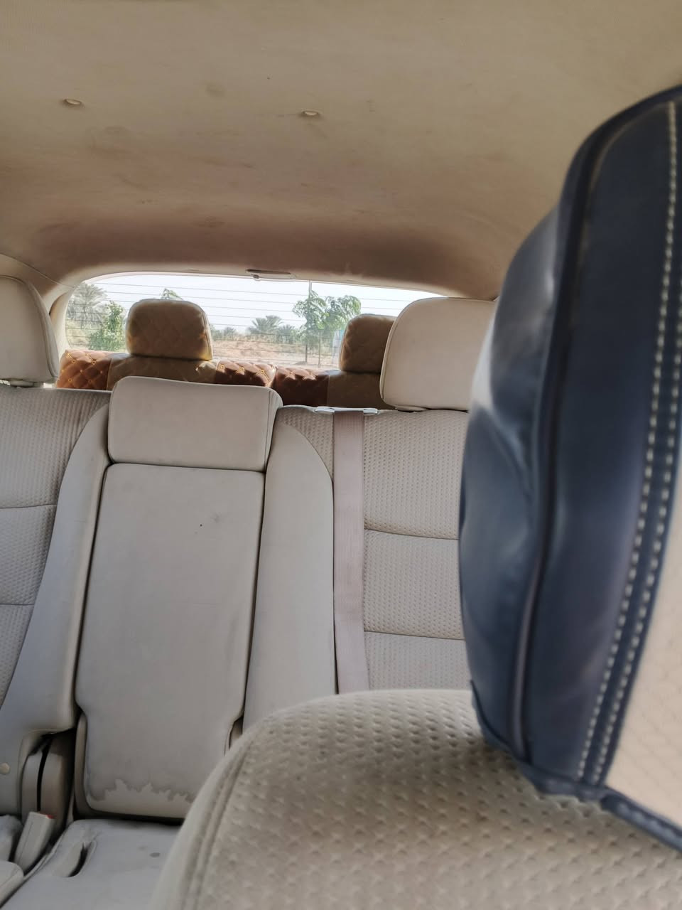 سورنتو للبيع 2011
6سلندر 7راكب 3قطع تبريد 
للأستفسار الاتصال على الرقم 
السعر 142
***********
