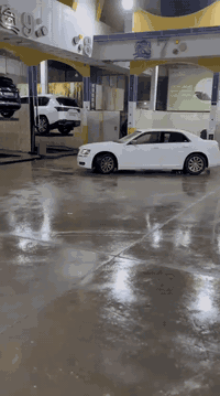 سلام عليكم شايب للبيع 👌
مديل 2014 فئه اس 
سياره جاهزه وحلوه شوي يحتاجلها ترتيب 
بيها قطعتين من امريكا وحادثها موجود 
حداديه 70/100 
سياره نص فول وهاي شوفت عينك صلوات جاهزه وشرط ترايك ال اربيل وتجي وشوفها احله من صور وعلي  سنويتها تنتهي 2026 بنهايت السنه
سعرها 160 وبيها مجال بصيط مامتواجد نت خابرني وتدلل 
ملاحضه: لاحد يتصل يكلي شنو بيها ومابيها انا كاتب كل تفاصيلها وبس شراي يتصل ميعجبك سعرها لاتتصل وتعلق يعجبك خابرني وتشلع ؏ـيوني *********** بكاني بصره
