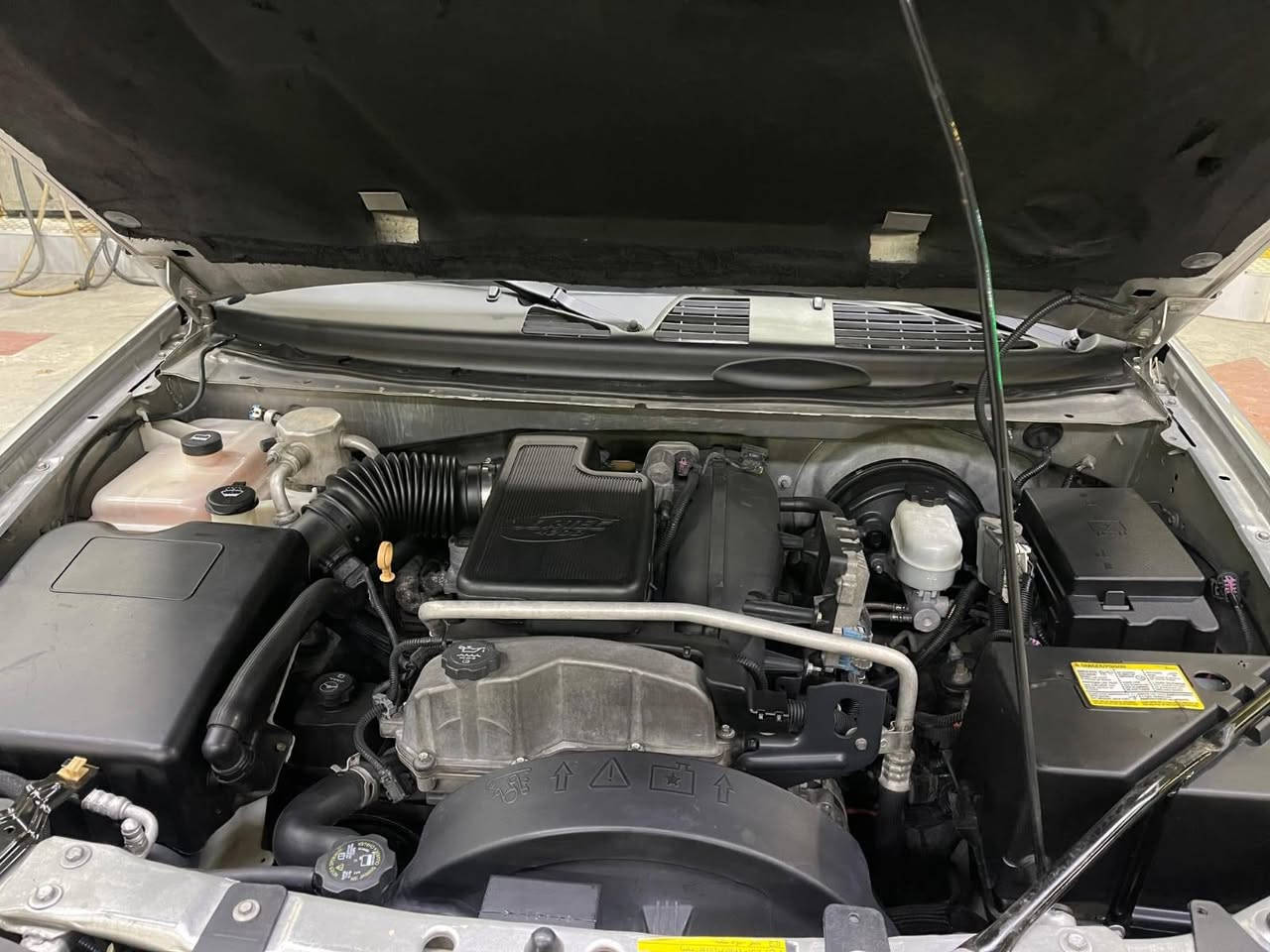 السلام عليكم
بلايزر موديل ٢٠٠٧  
ماشيه ١٣٤ 
السعر  ١٢٠ 
السياره.  جديده  كلها على البلاد  
السياره مكفوله. كفاله عامه.  عده بارد شبر   بلجاملغ الامامي 
***********
